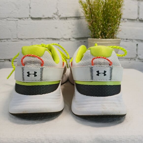 WOMENS UNDER ARMOUR CHARGED BREATH LACE SPORTSTYLE SHOES, LIKE NEW, SIZE 10 - Picture 8 of 11